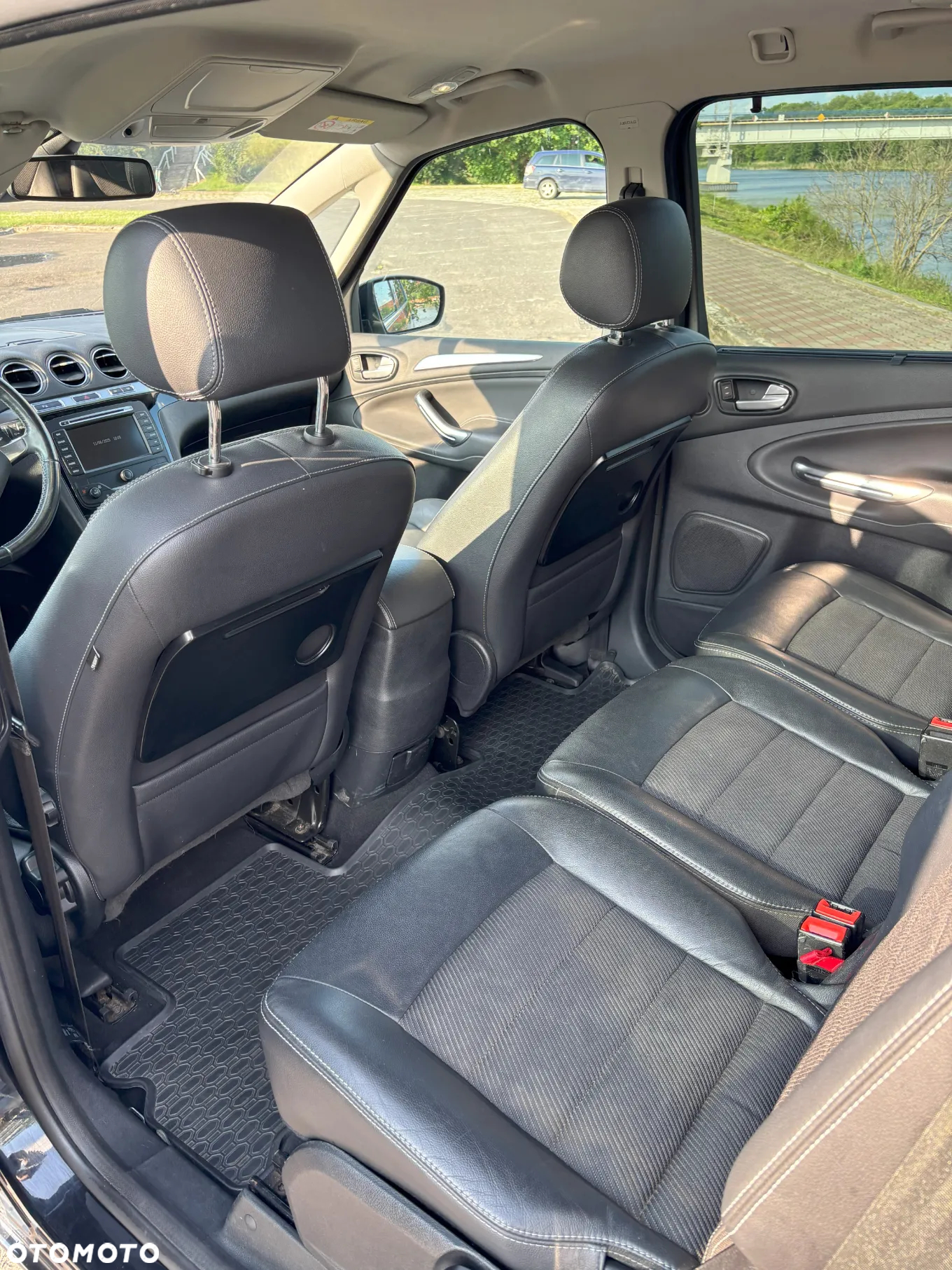 Ford S-Max 2.0 TDCi DPF Titanium - 6