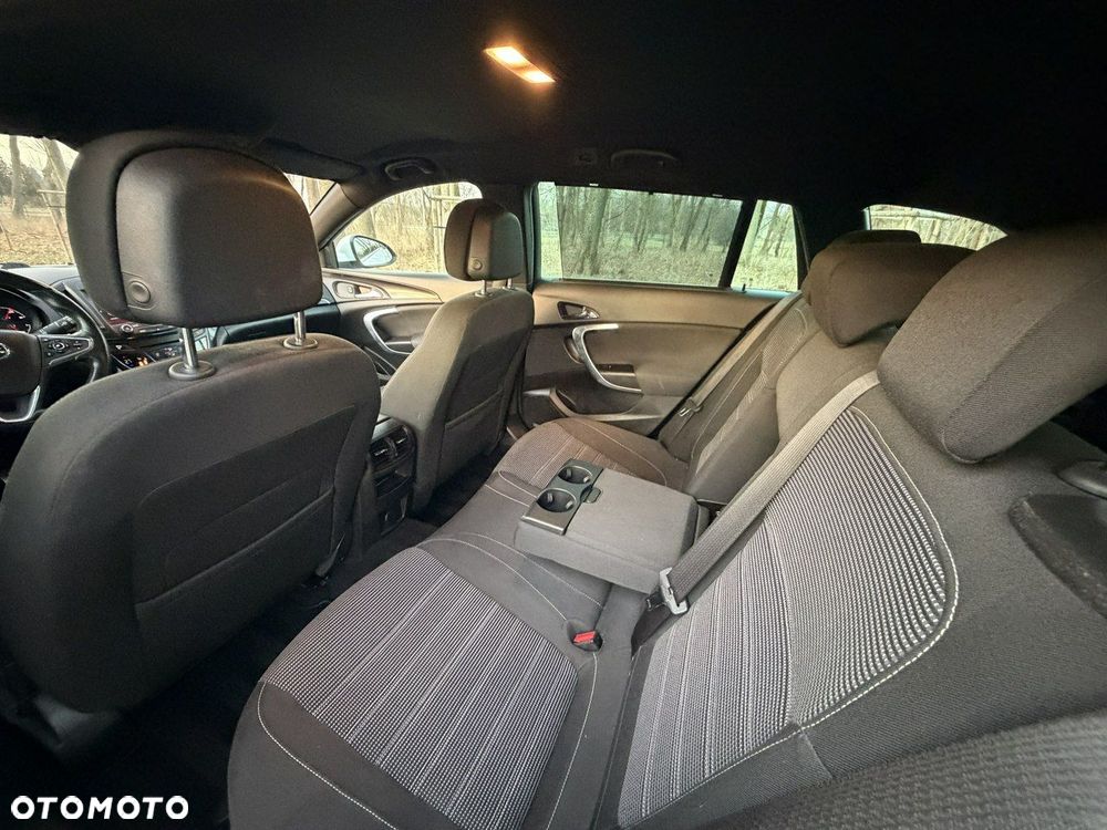 Opel Insignia - 24