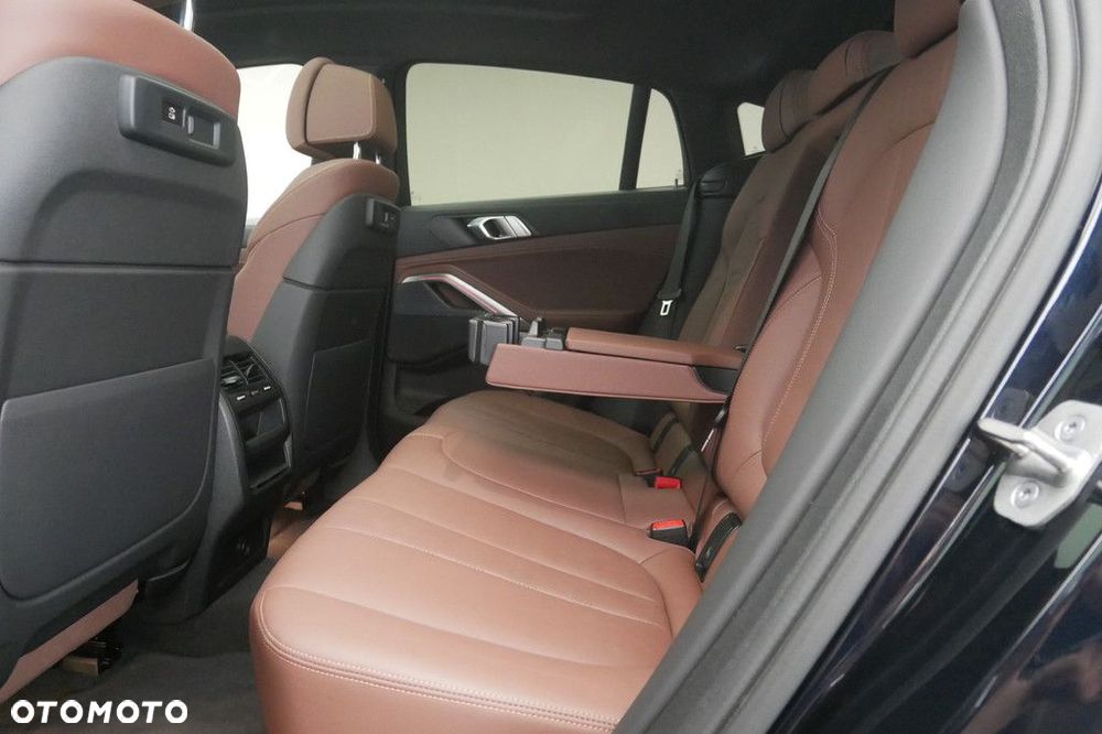 BMW X6 - 15