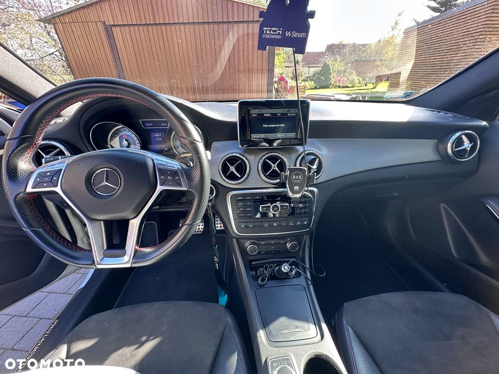 Mercedes-Benz GLA 250 4-Matic - 8