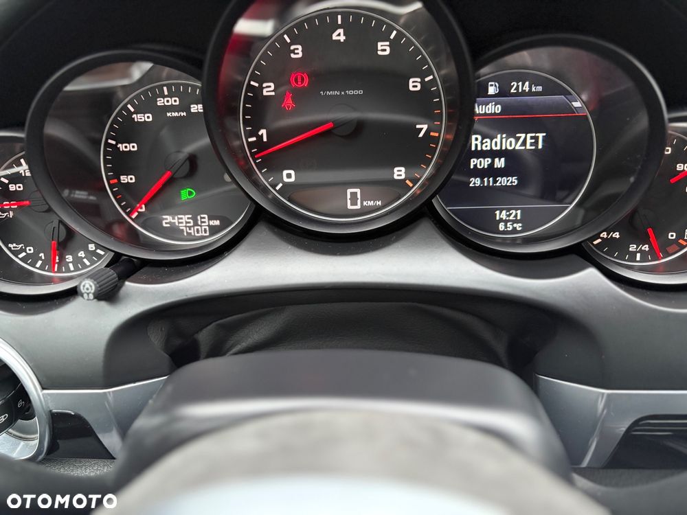 Porsche Cayenne Platinum Edition - 19