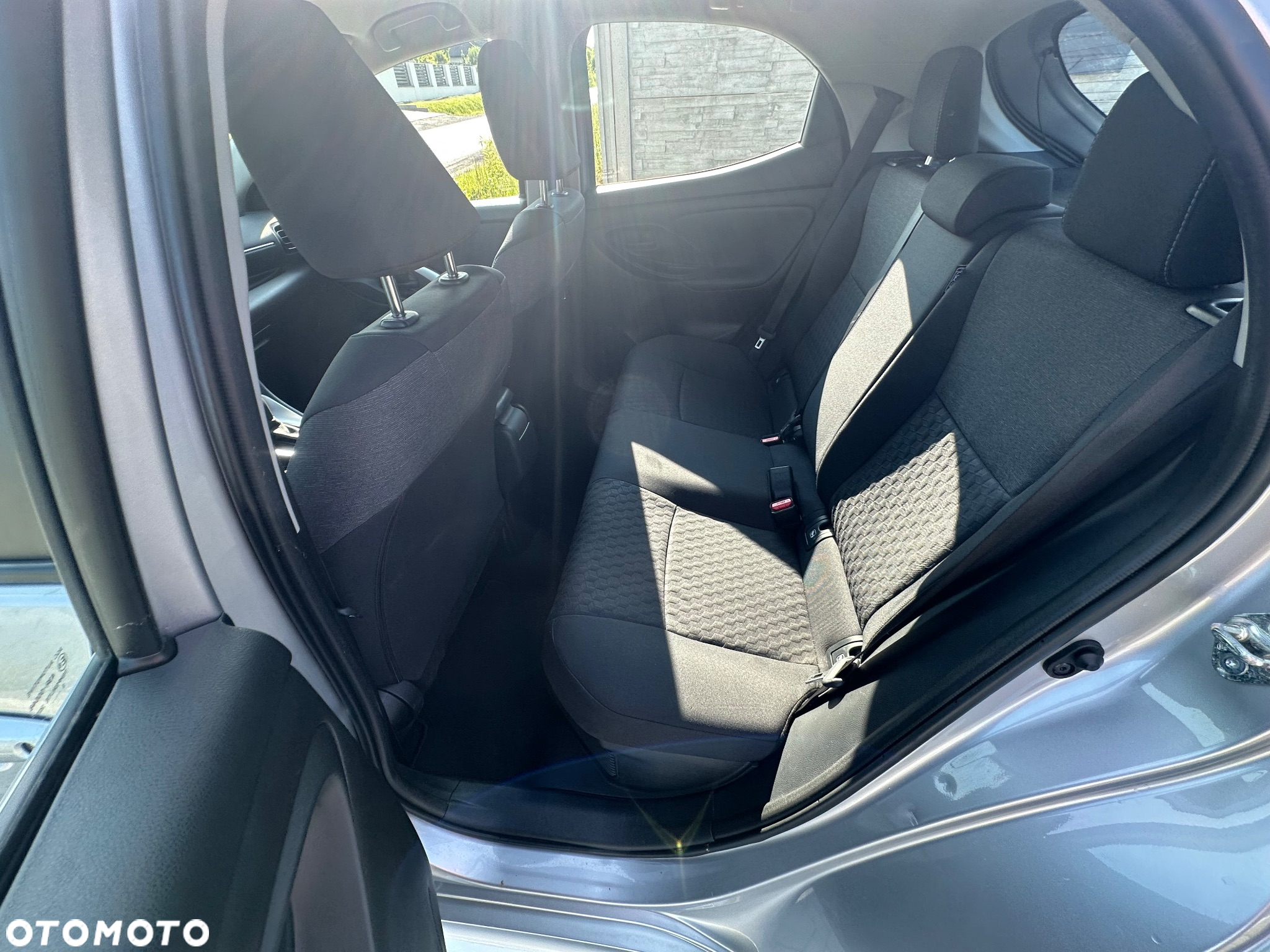 Toyota Yaris Hybrid 1.5 Comfort - 21