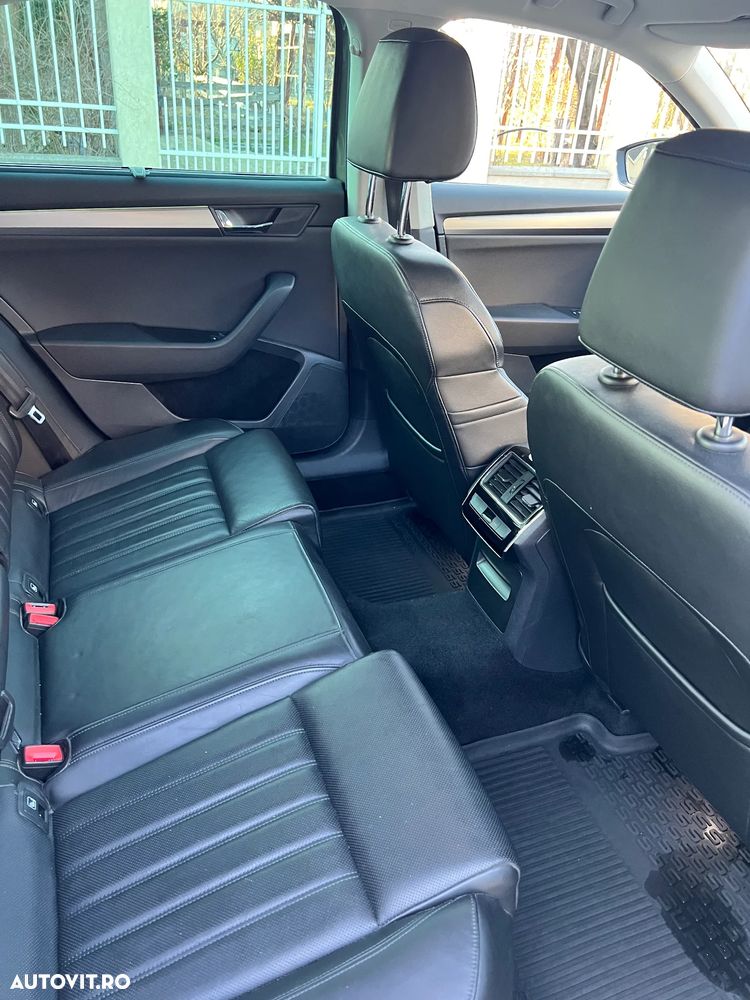 Skoda Superb 2.0 TDI DSG 4X4 Laurin & Klement - 12