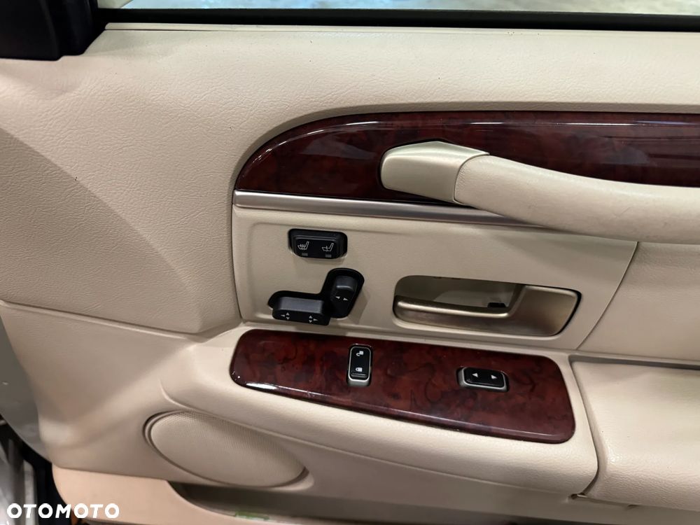 Lincoln Town Car 4.6 Signature - 19