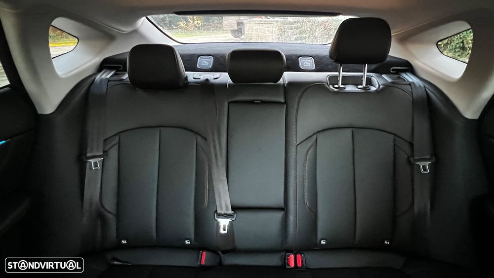 Xpeng P7i 86.2 kWh Long Range + Premium Cockpit - 28