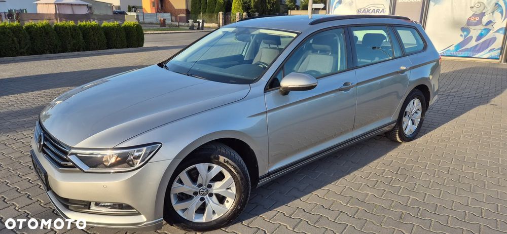 Volkswagen Passat Variant 1.4 TSI (BlueMotion Technology) Trendline - 11