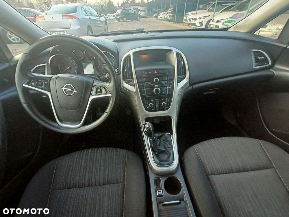 Opel Astra 1.4 ecoFLEX - 28