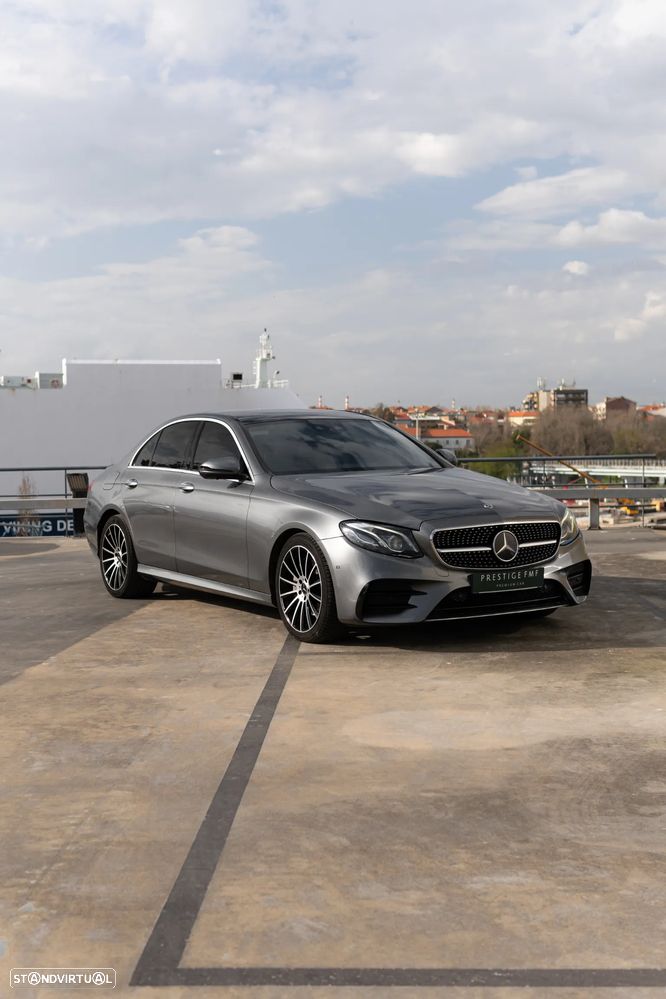 Mercedes-Benz E 220 d 4Matic 9G-TRONIC AMG Line - 1