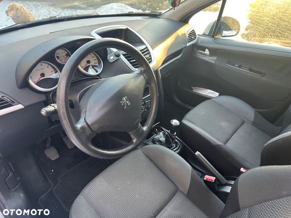 Peugeot 207 1.4 Trendy - 7
