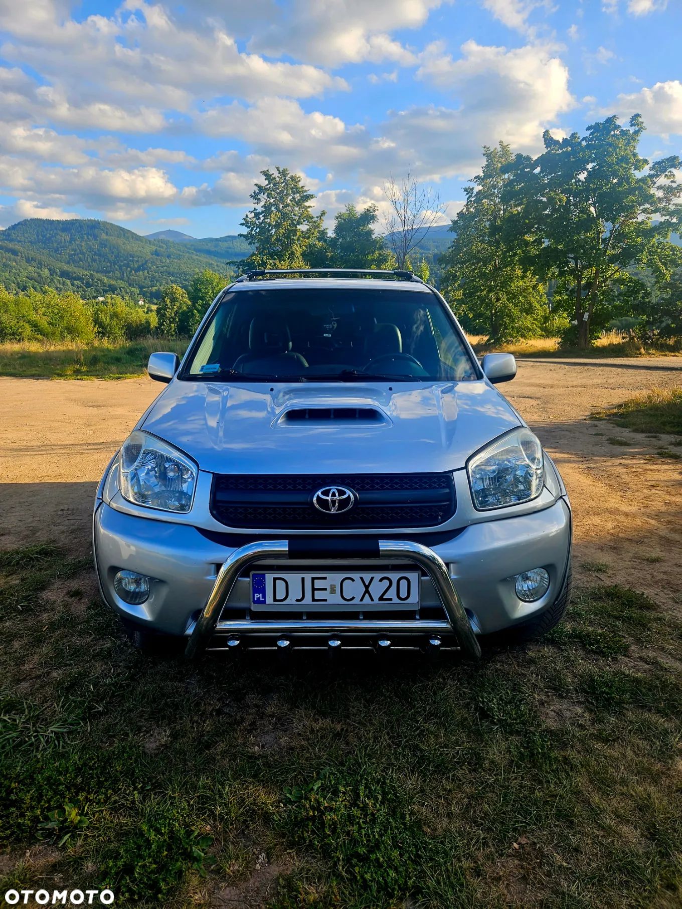 Toyota RAV4 - 1