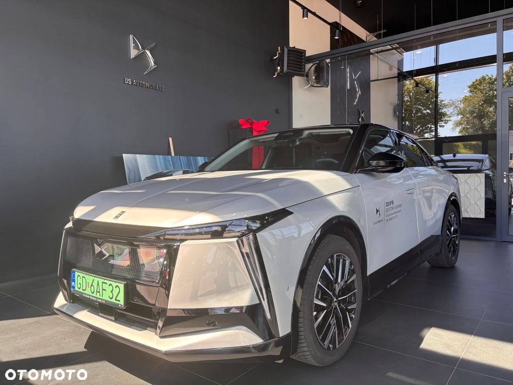 DS Automobiles N°8 73kWh Étoile - 2