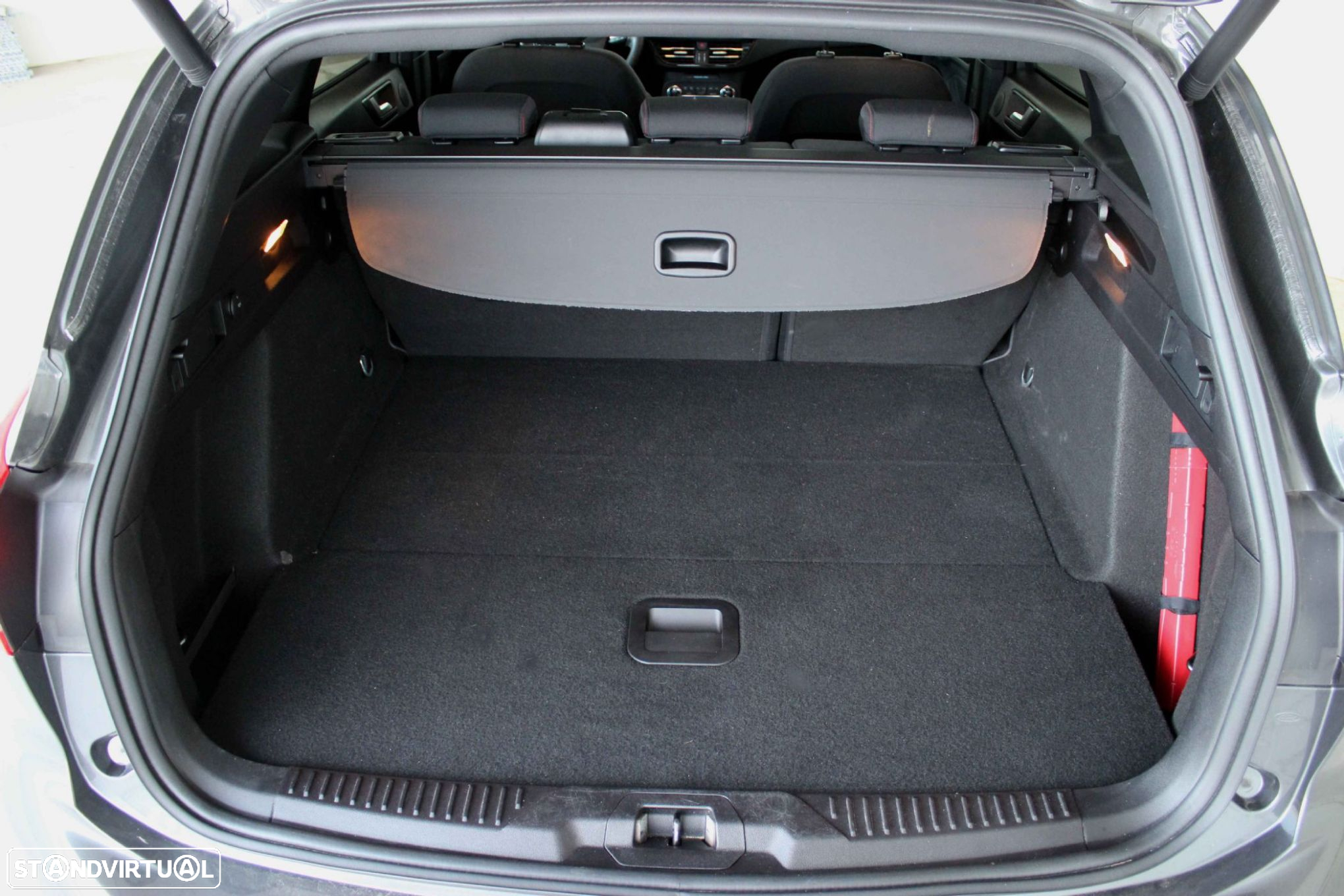 Ford Focus SW 1.0 EcoBoost ST-Line - 40