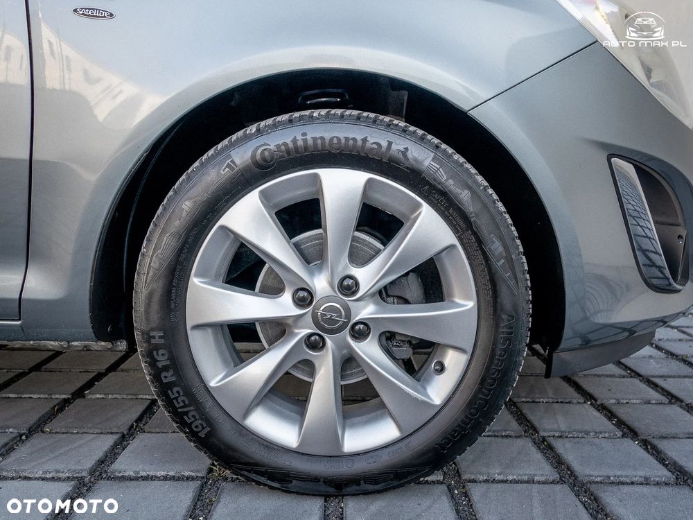 Opel Corsa 1.4 16V Satellite - 12