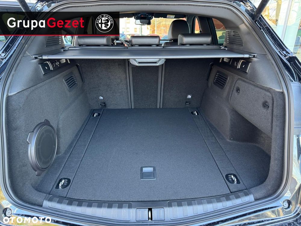 Alfa Romeo Stelvio - 14