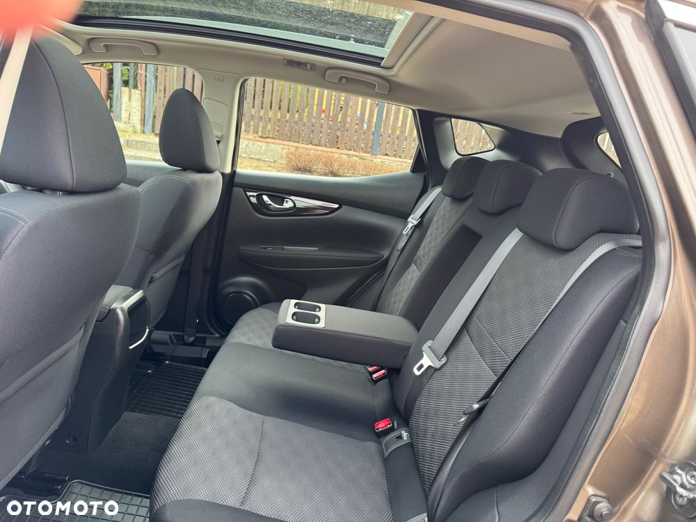 Nissan Qashqai 1.2 DIG-T N-Vision - 20