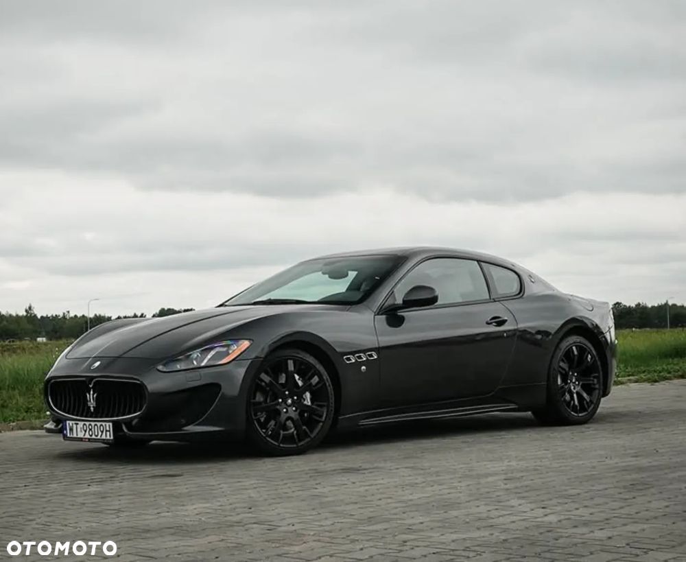 Maserati GranTurismo S Automat - 33