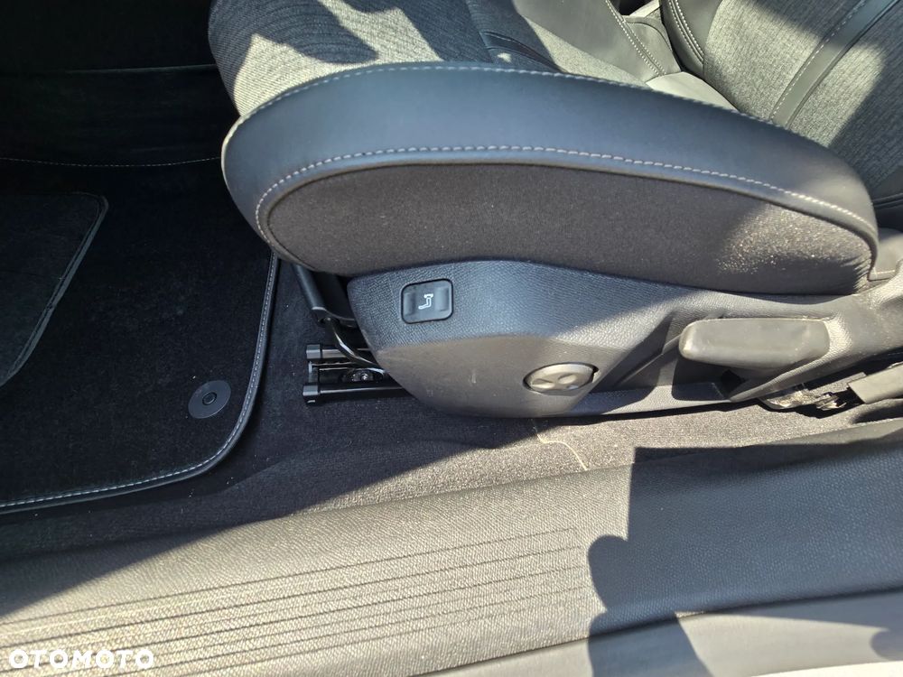 Peugeot 508 180 e-EAT8 Allure - 24