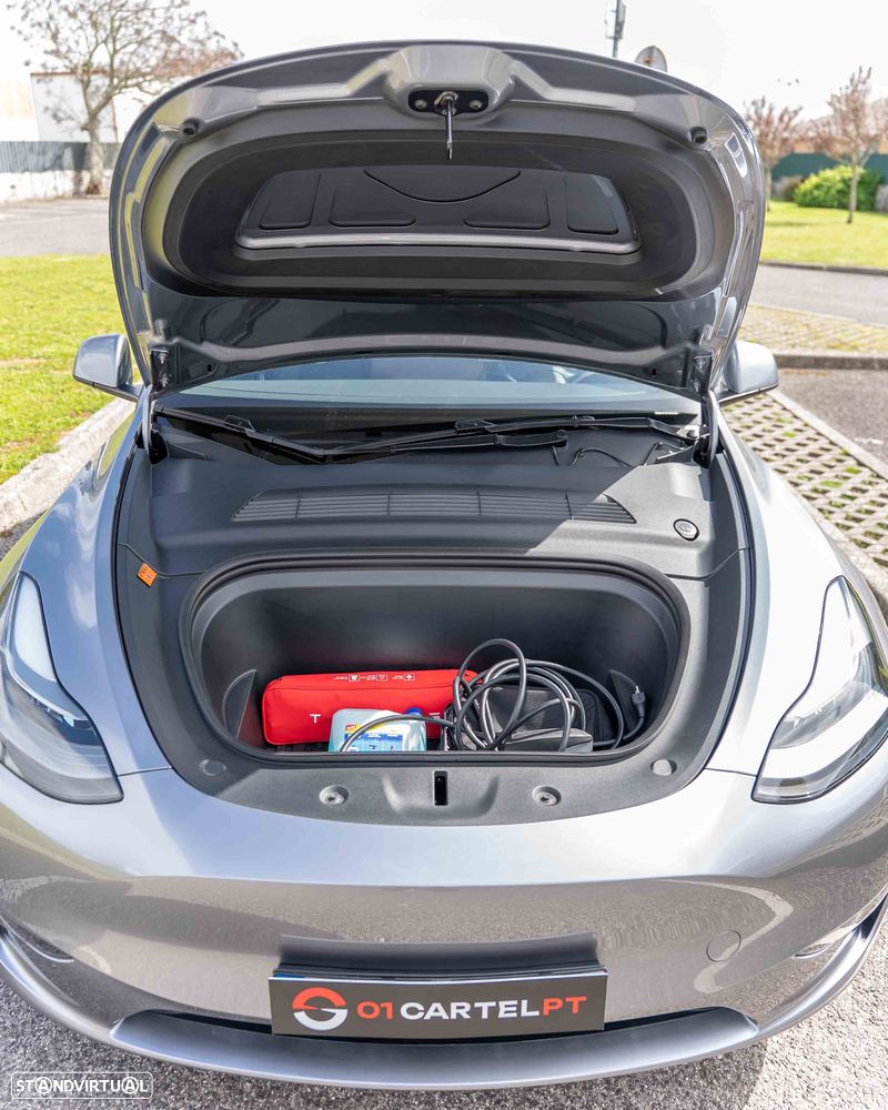 Tesla Model Y Performance Tração Integral - 29