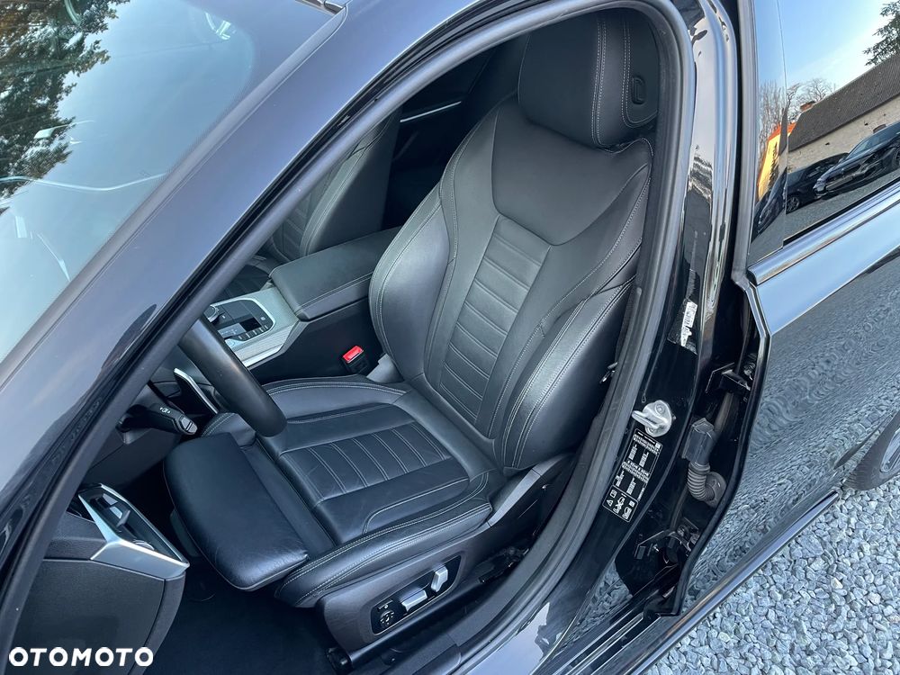 BMW Seria 3 320d xDrive M Sport Shadow - 15