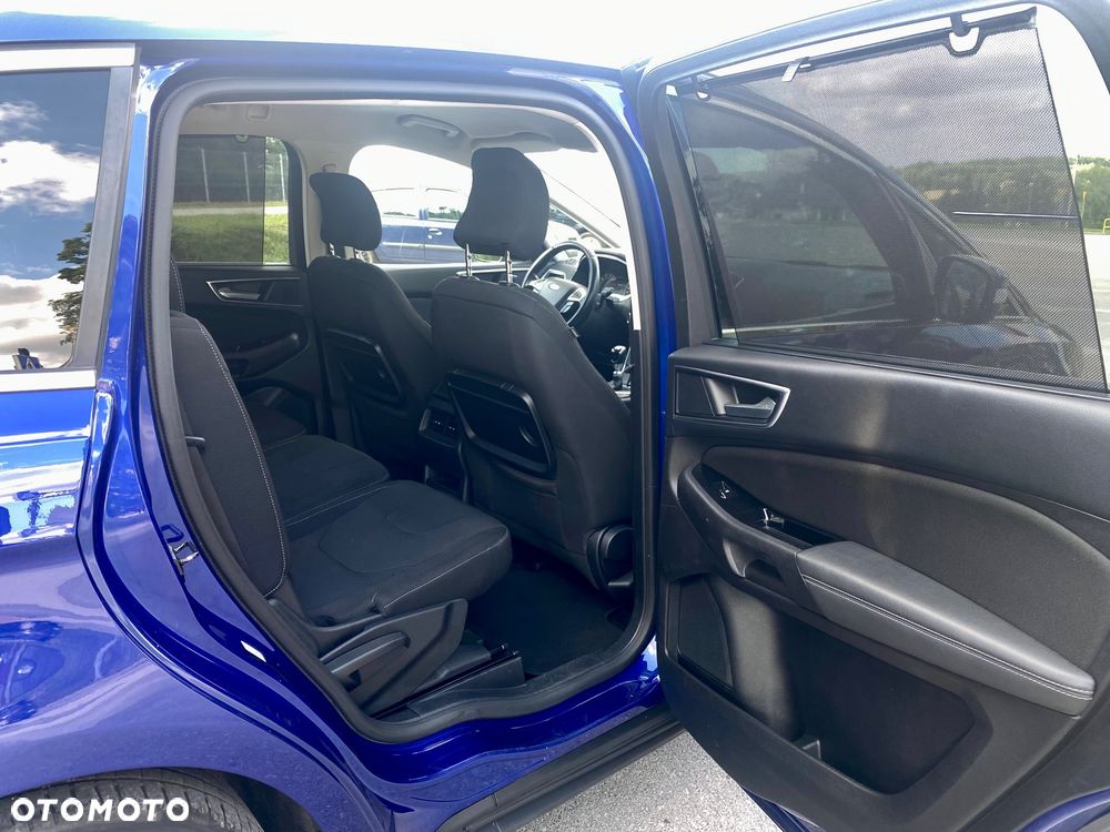 Ford S-Max - 12