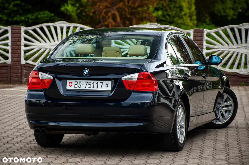 BMW Seria 3 - 12