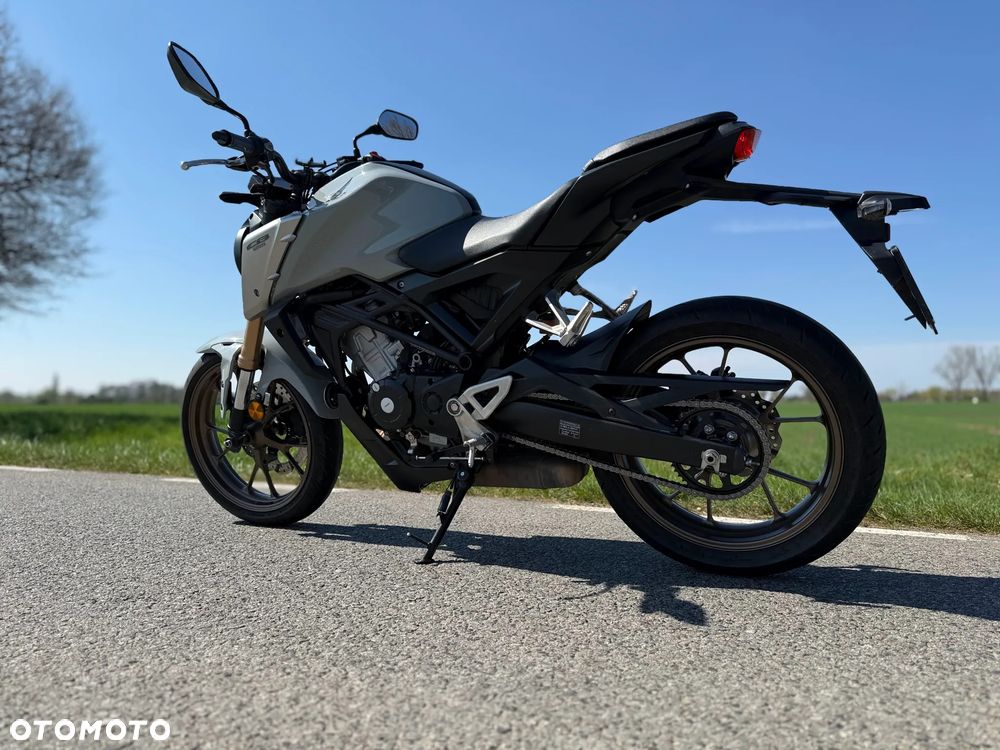 Honda CB - 9