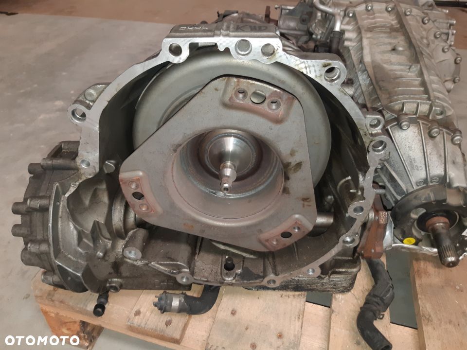 SKRZYNIA BIEGÓW AUDI A8 S8 5.2i KHD 6HP26A-61 - 4