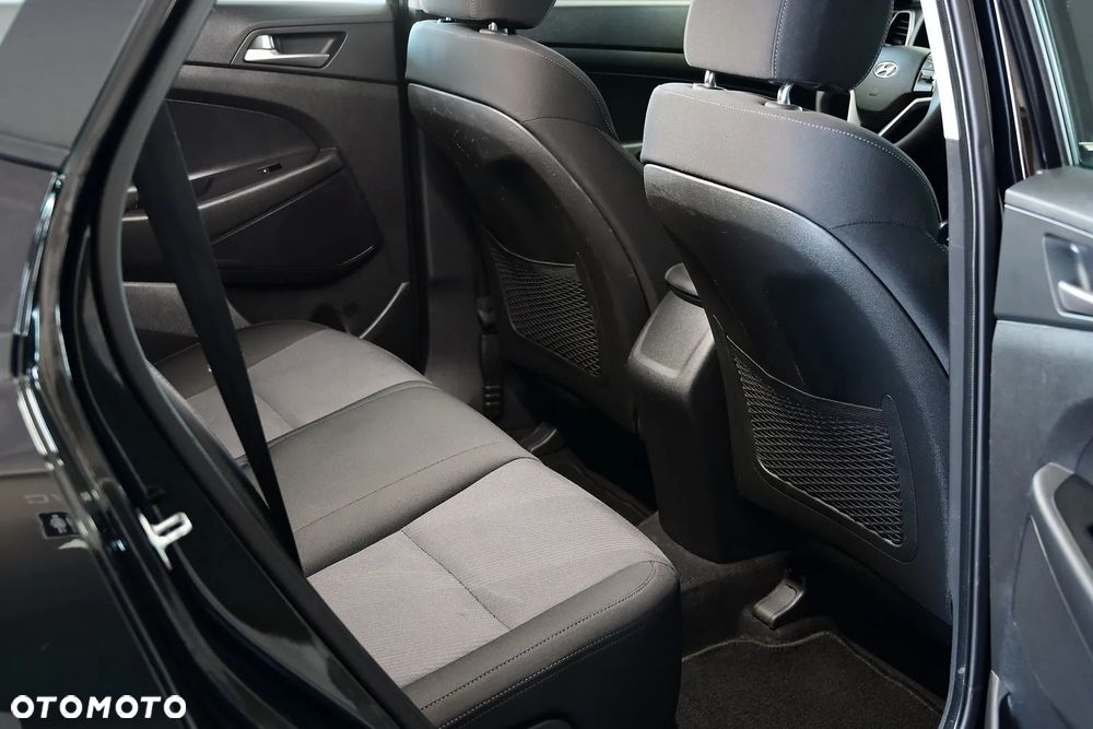 Hyundai Tucson blue 1.6 GDi 2WD Navi - 11