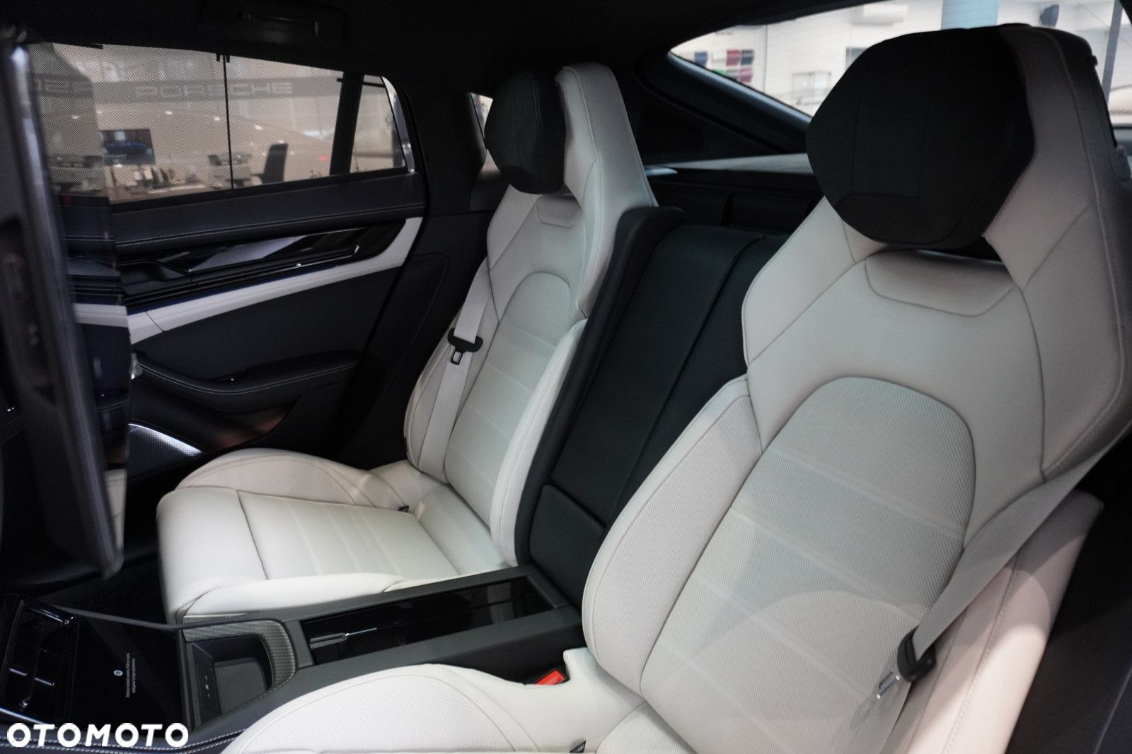 Porsche Panamera - 14