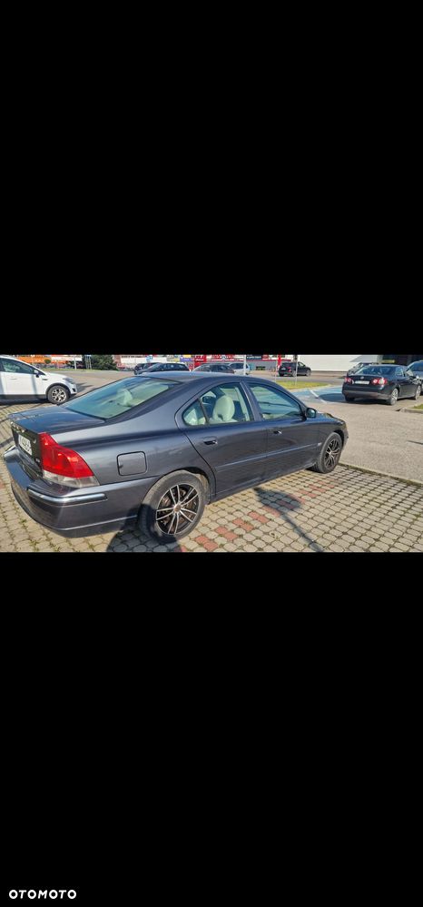 Volvo S60 2.4i Summum - 2