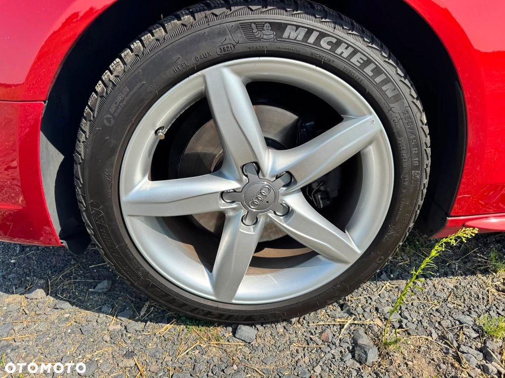 Audi A4 Avant 2.0 TDI Quattro - 14