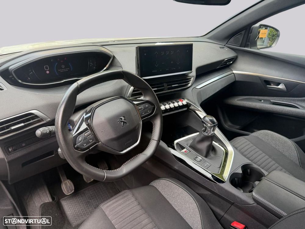 Peugeot 3008 - 11