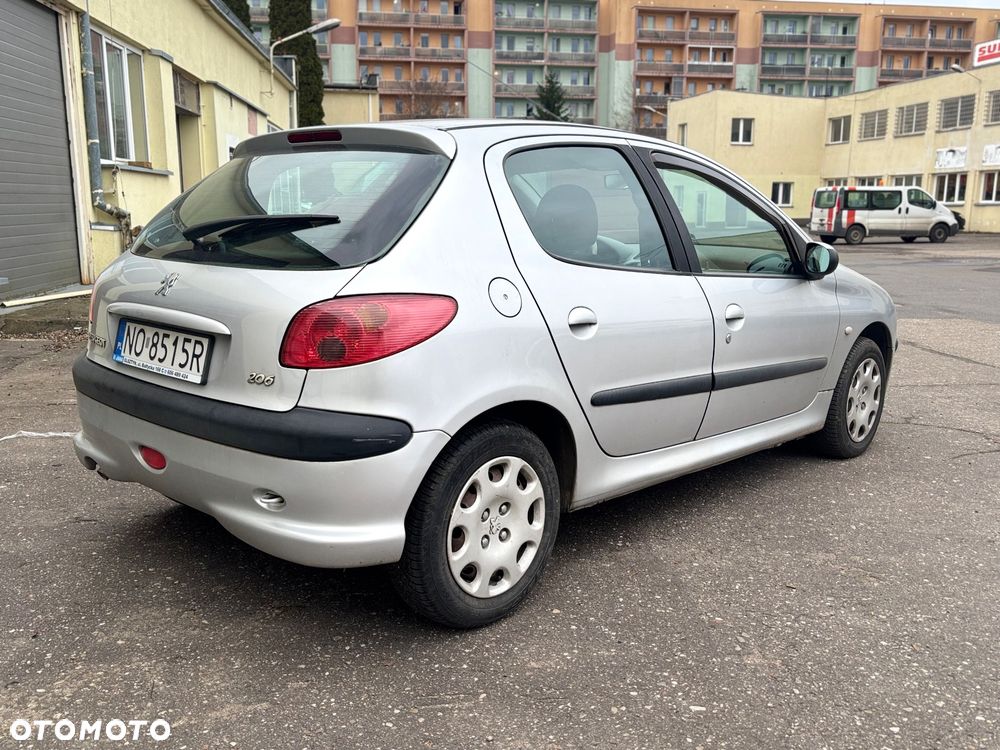 Peugeot 206 - 3