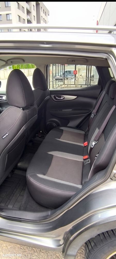 Nissan Qashqai 1.2 DIG-T Start/Stop N-Connecta - 17