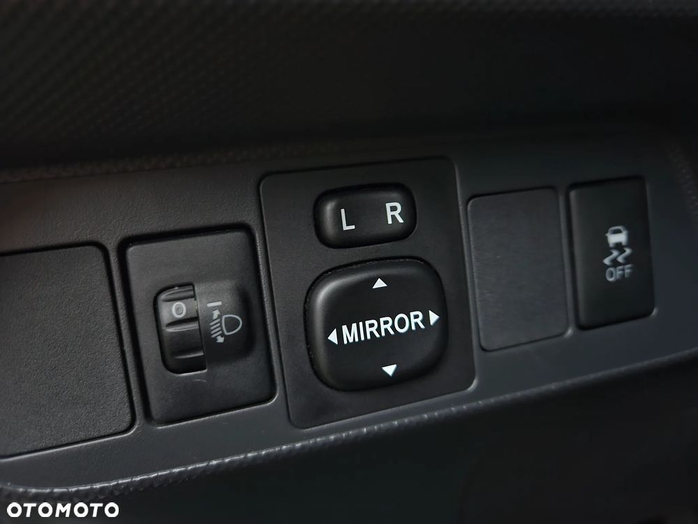 Toyota Auris 1.6 VVT-i Executive - 33