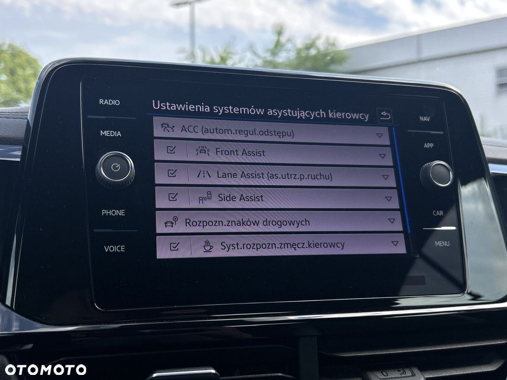 Volkswagen T-Roc 1.5 TSI R-Line DSG - 29
