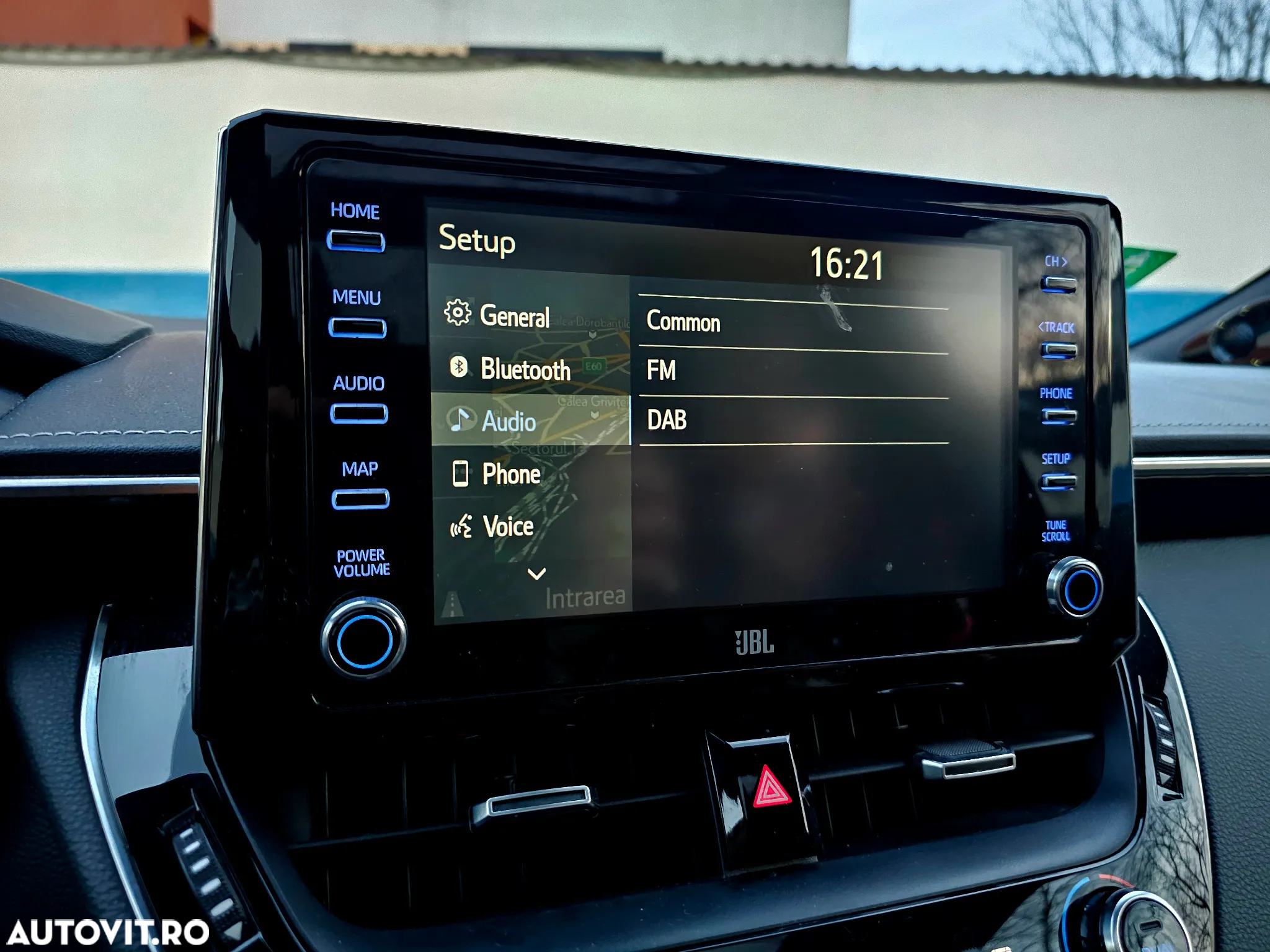 Toyota Corolla 2.0 HSD Exclusive Plus GR Sport Bi-Tone - 37