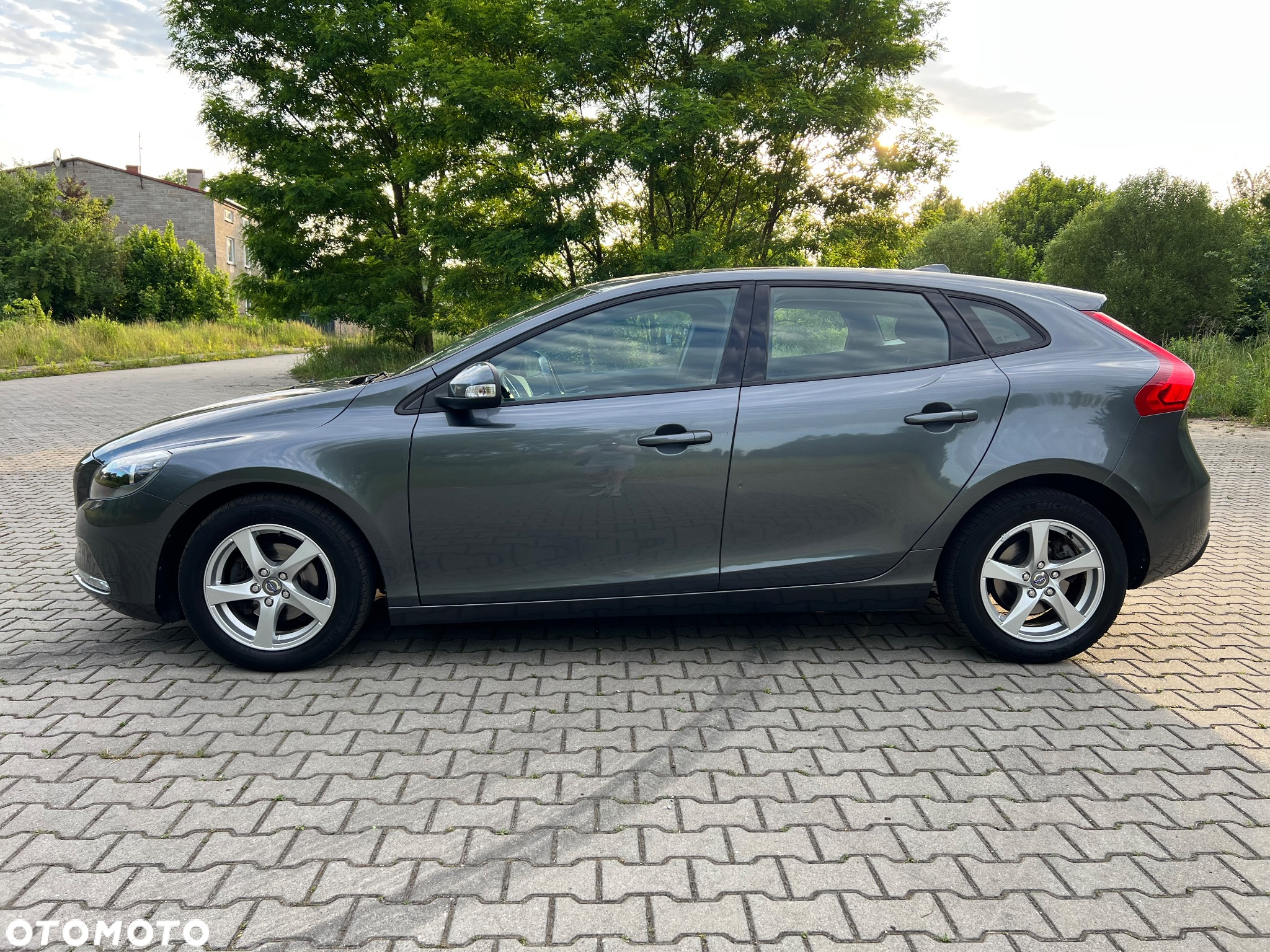 Volvo V40 - 10