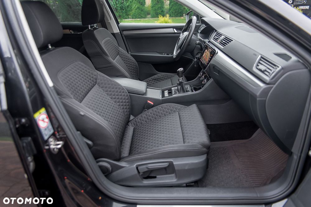 Skoda Superb 1.6 TDI Style - 27