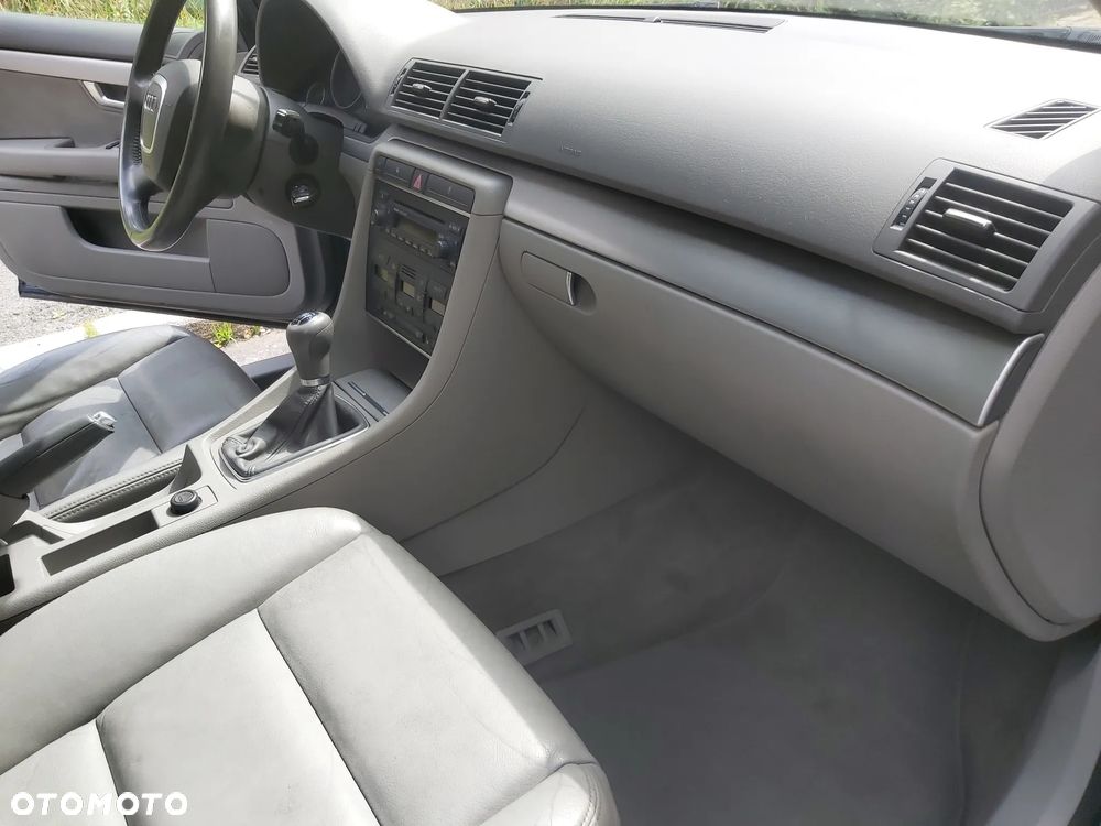 Audi A4 Limousine 1.8 T - 18