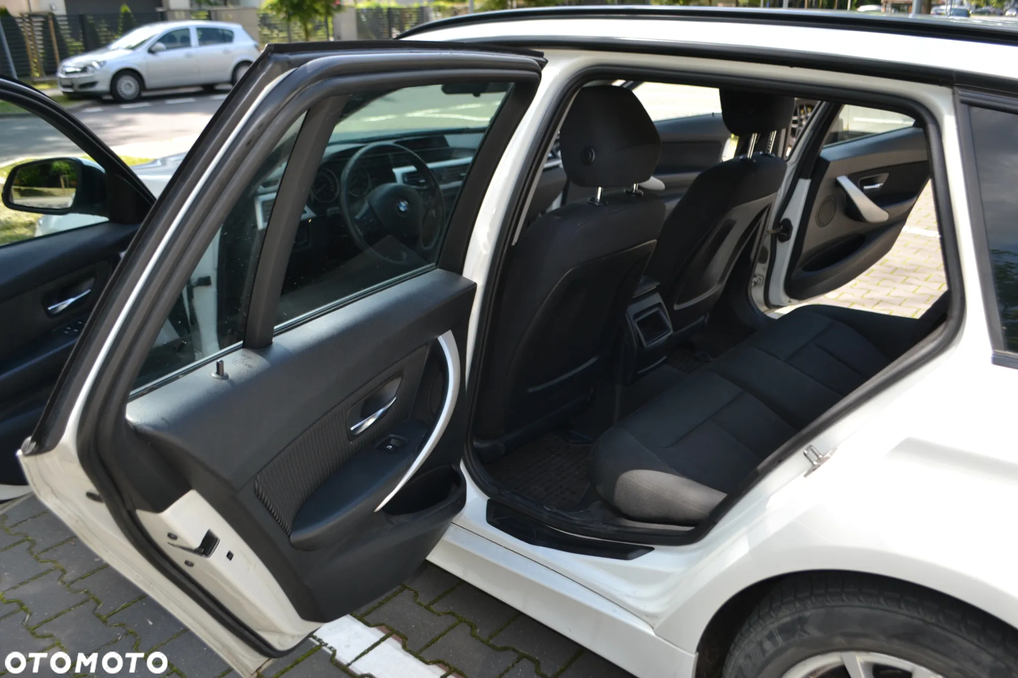 BMW Seria 3 - 26