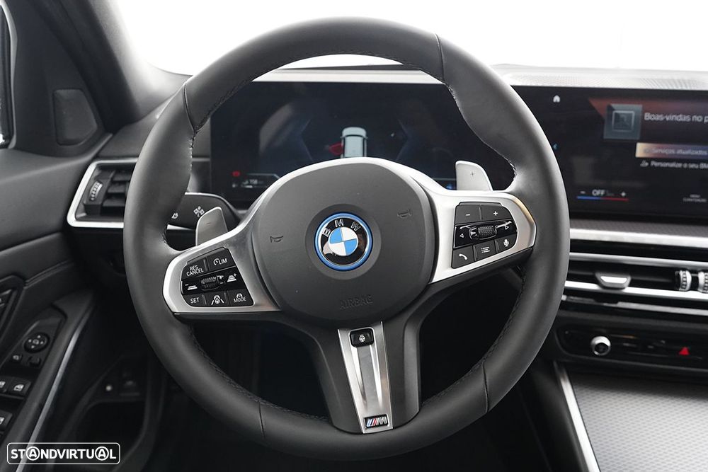 BMW 330 e Pack Desportivo M Auto - 14
