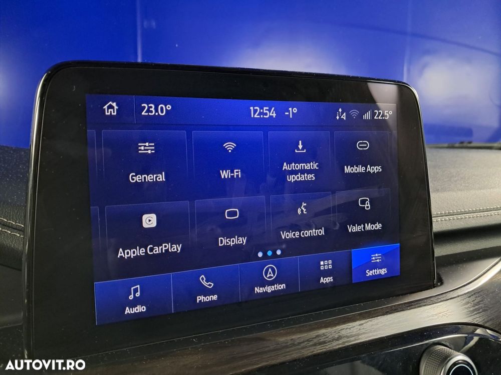 FORD Kuga 2022 — imagine 24