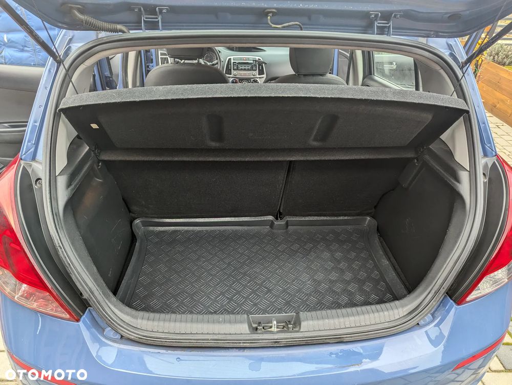 Hyundai i20 - 10