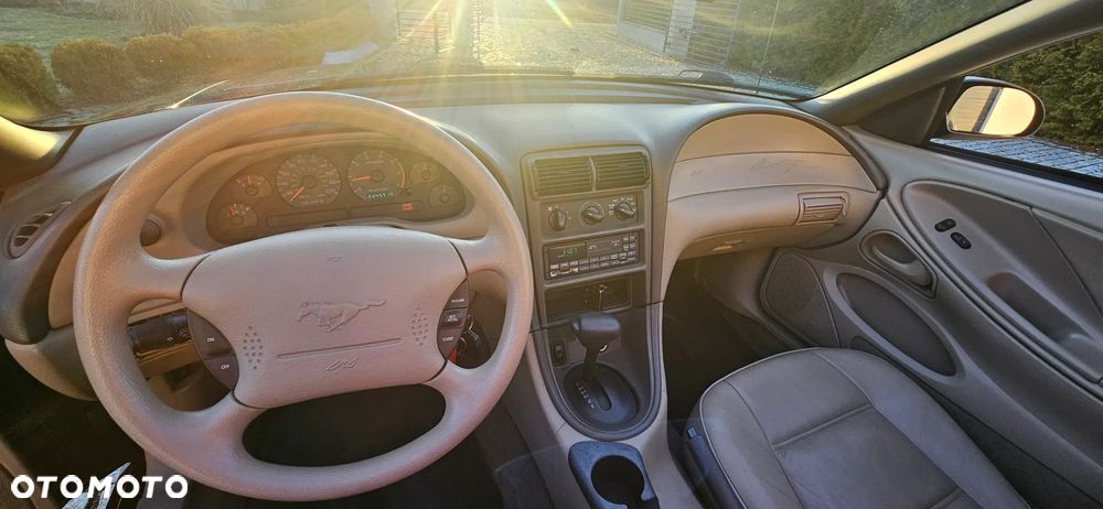 Ford Mustang - 9
