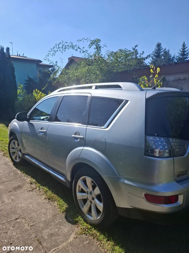 Mitsubishi Outlander 2.4 4WD Intense - 4