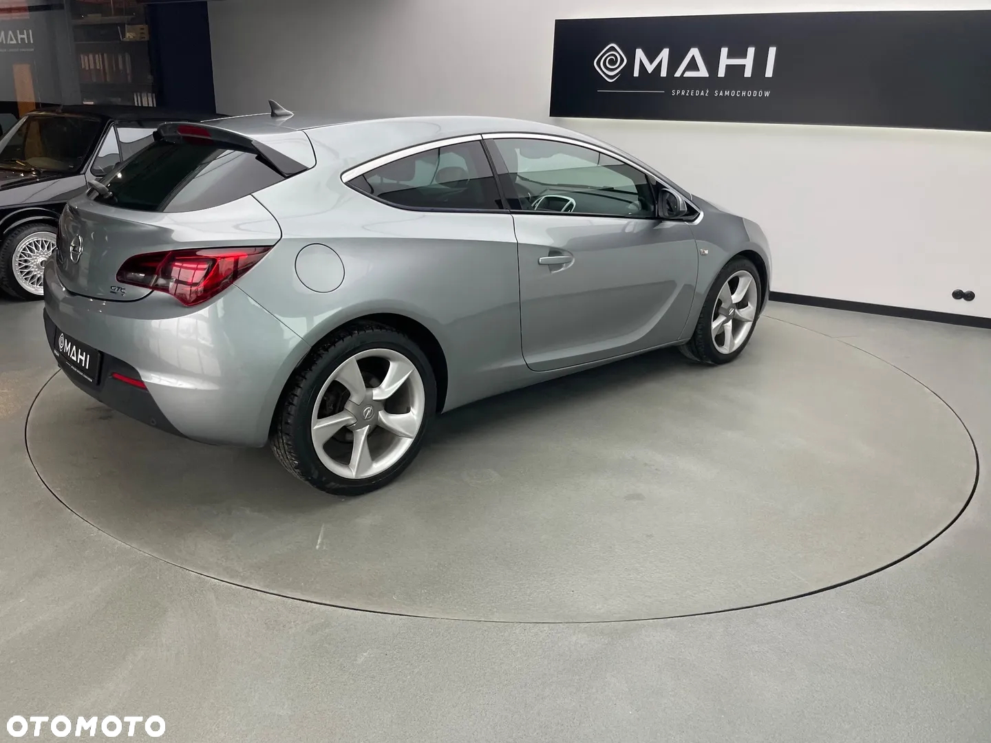 Opel Astra IV GTC 2.0 CDTI Sport - 10