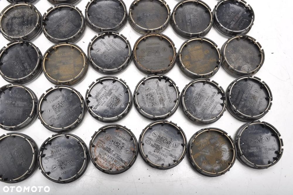 VOLVO DEKIELEK  KAPSEL ALUFELGI 30666913 - 4