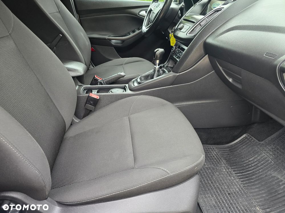 Ford Focus 1.5 TDCi DPF Start-Stopp-System Titanium - 31