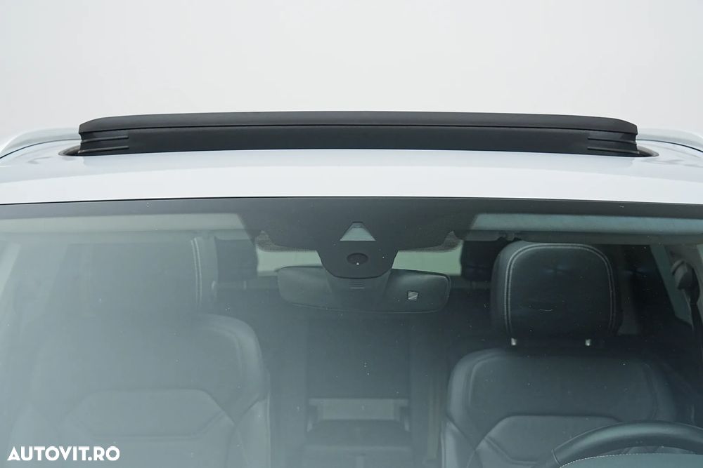 Volkswagen Touareg 3.0 V6 e-Hybrid 4Motion Aut. Elegance - 27